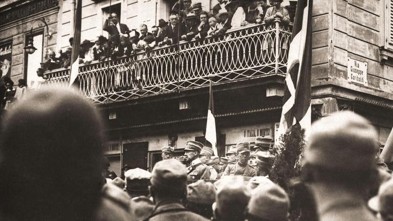 Gabriele d'Annunzio hät eine Rede in Fiume, 1919. Gabriele d'Annunzio hät eine Rede in Fiume, 1919.